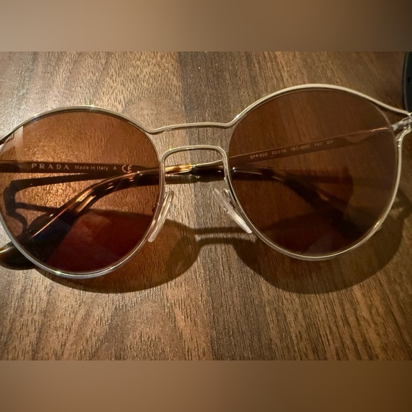 Authentic Prada 62S sunglasses, great condition!!!!!! - Picture 3 of 8